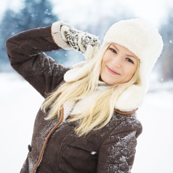 I'm Co-Hosting The "Classic Winter Fits Posh Party" on Friday 2/6/26 @7:00pm PST - Picture 3 of 12